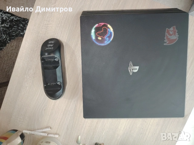 Ps4 pro с два контролера четири игри и станция за зареждане на контролерите. , снимка 4 - Игри за PlayStation - 53727669