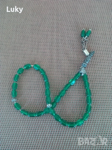 Стилна и красива с изработката си ,колекционерска броеница.