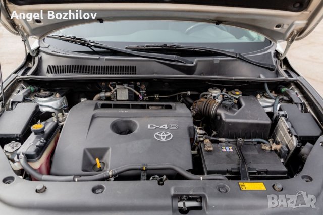 Toyota Rav4 2.2D4D 136kc, снимка 15 - Автомобили и джипове - 43991163