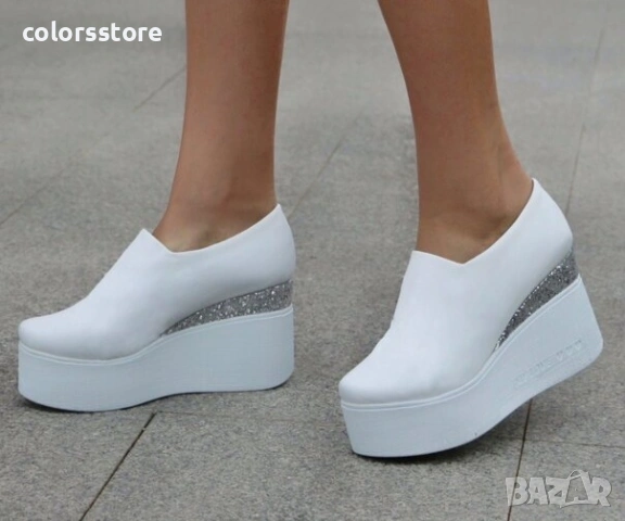 Обувки на платформа - бяла кожа и брокат - VBR90, снимка 2 - Дамски ежедневни обувки - 34320917