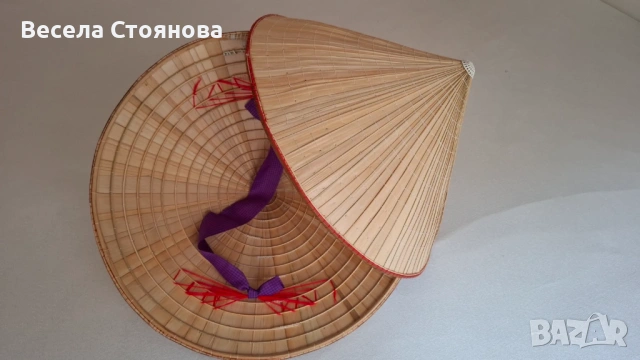 Продава оригинални виетнамски шапки