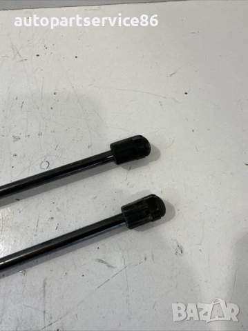 Амортисьор на задно стъкло на задна врата за Jeep Grand Cherokee (2006), снимка 3 - Части - 53509864