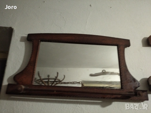 пешкирници и огледала, снимка 8 - Антикварни и старинни предмети - 53771394