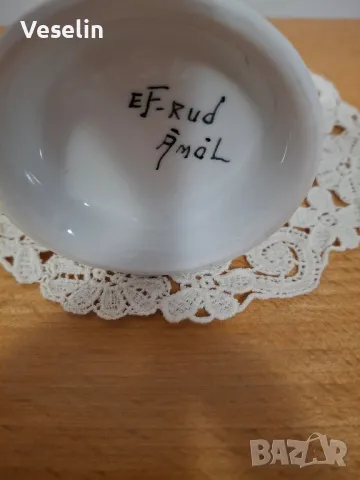 Ръчно рисувана вазичка , снимка 3 - Декорация за дома - 48929025