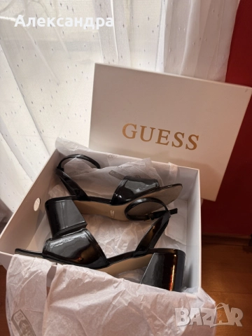 Дамски черни сандали Guess размер 39, снимка 5 - Сандали - 56246159