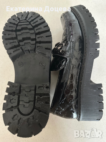 Черни лачени обувки с ортопедична стелка, снимка 4 - Дамски ежедневни обувки - 44583899