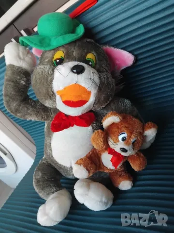 Tom & Jerry голяма играчка Том и Джери - котка и мишка