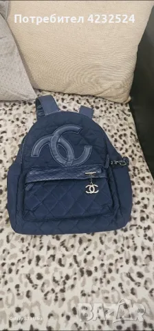 Раницата е рядък модел,закупена е от Англия,Перфектна!!