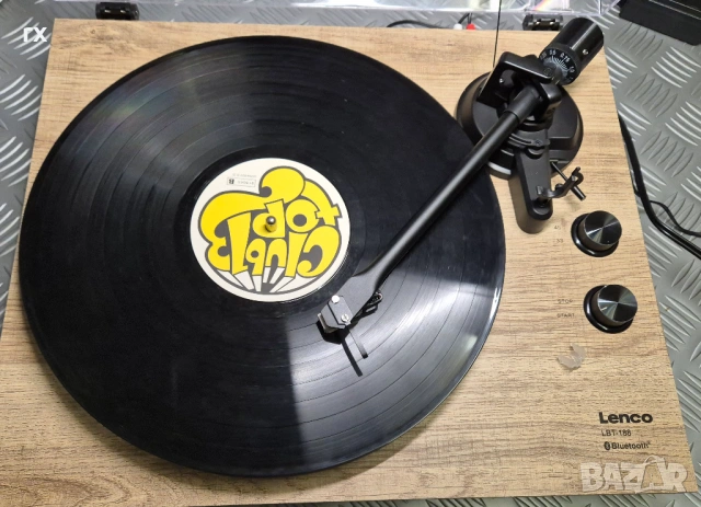 Грамофон Lenco LBT-188, снимка 2 - Грамофони - 53436852