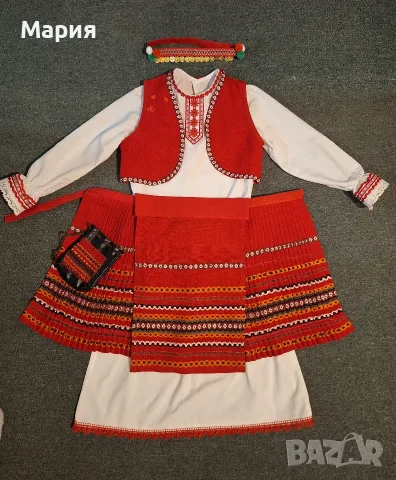 Народна носия 5-9 г. - 90 €, снимка 2 - Детски комплекти - 55868025