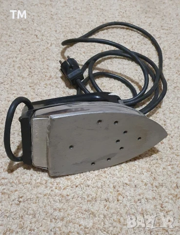 Работеща руска ютия от соца, снимка 2 - Ютии - 50446465