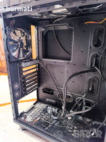 Кутия за компютър-Thermaltake, снимка 4 - Геймърски - 53778737