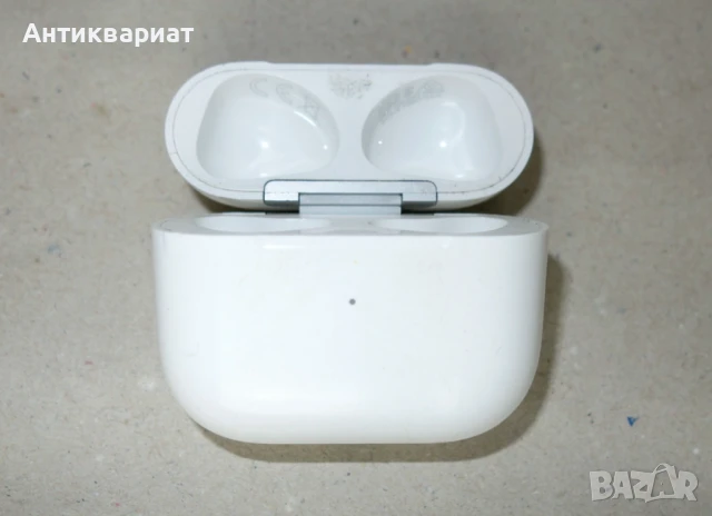 APPLE Lightning Charging Case A2897 за AirPods 3, снимка 3 - Слушалки и портативни колонки - 50922409