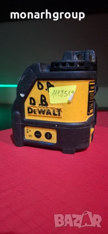 Лазерен нивелир DeWALT DW088CG /20 м, 0.3 мм/м  /, снимка 3 - Измервателни инструменти - 52436745