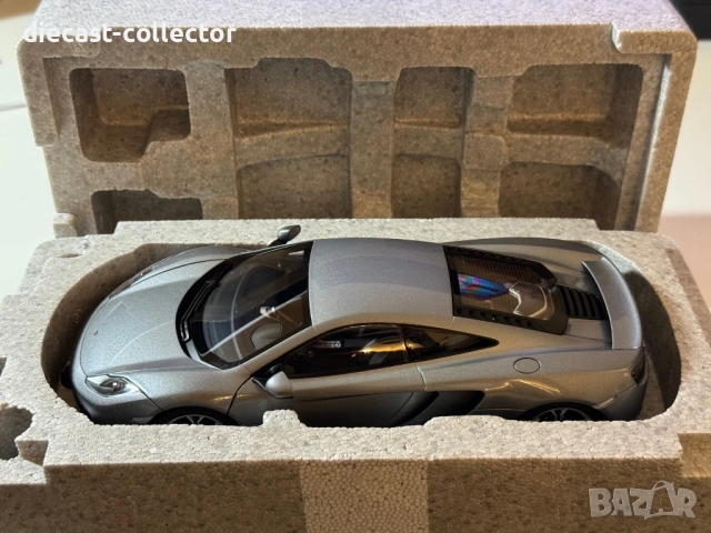 AUTOart McLaren MP4-12C