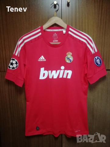Real Madrid Ronaldo оригинална тениска фланелка червен Реал Мадрид Роналдо Шампионска Лига Adidas , снимка 2 - Тениски - 52931489