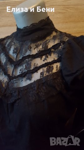 готик романтик вампир Дракула блуза с висока дантелена яка марка Dorothy Perkins , снимка 2 - Тениски - 35890120