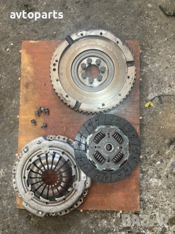 Renault clio 4 2015година 1.5dci 5скорости ръчка Съединител комплект, снимка 4 - Части - 40915143