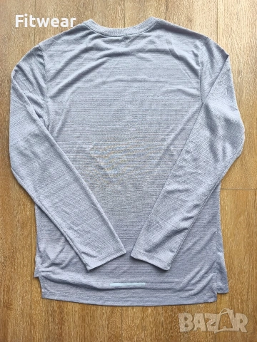 Тениска с дълъг ръкав Nike, снимка 2 - Тениски - 53143870