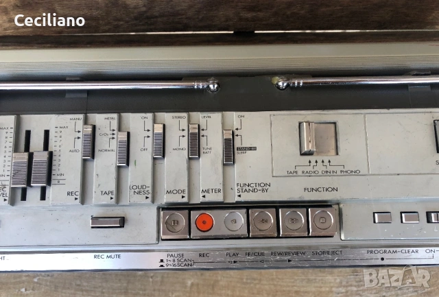 Радиокасетофон JVC RC M 70, снимка 12 - Радиокасетофони, транзистори - 53492966