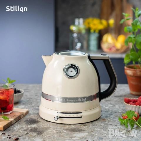 Електрическа кана KitchenAid Artisan, 2400W, 1.5 л, Крем