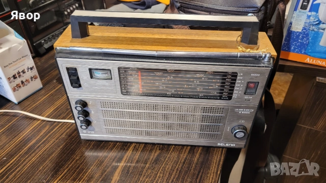 Радио Селена от соца ретро работещо, вкл. На 220 волта с кабел , снимка 12 - Аудиосистеми - 53498372