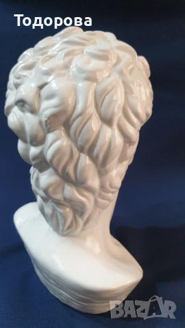 Порцеланов интериорен  бюст на Давид, снимка 4 - Антикварни и старинни предмети - 53663363