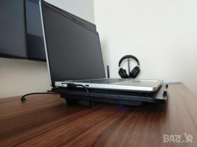 Охлаждаща постаква за лаптоп, снимка 2 - Лаптоп аксесоари - 50755489