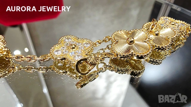 Van Cleef & Arpels VCA Gold Clear and Diamond 5 Motifs Vintage Alhambra Дамска Гривна, снимка 11 - Гривни - 53405562