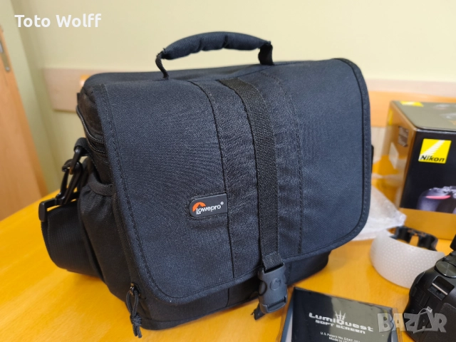 Фотоапарат Nikon D5600 + AF-P DX NIKKOR 18-55mm f/3.5-5.6G VR, снимка 2 - Фотоапарати - 52798481