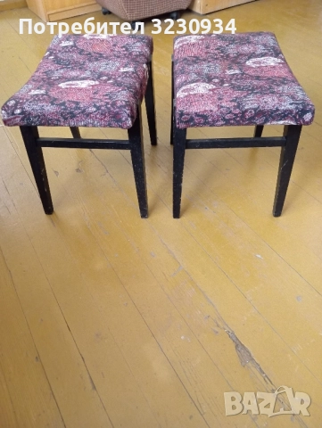 Два броя стари таборетки., снимка 5 - Антикварни и старинни предмети - 51442793