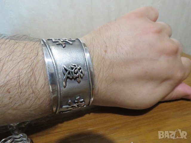 Голяма кована  стара сребърна гривна с много японски мотиви и послания  по нея - майсторка изработка, снимка 6 - Гривни - 41290111