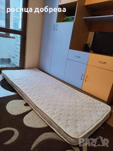 Топ матрак на Нани за легло с размер 82/190/8см - 23 евро Бургас, изпращам с куриер Спиди, снимка 5 - Матраци - 53785695