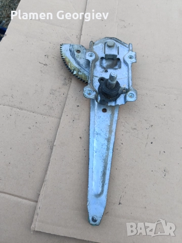 Десен стъкло повдигач за Сузуки Игнис, снимка 3 - Части - 52008810