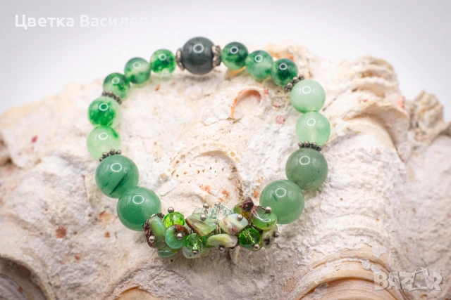 Гривна от полускъпжценни камъни, снимка 11 - Гривни - 53723547