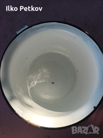 Старо емайлирано гърне