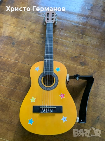 Детска китара Stagg 1/2, снимка 3 - Китари - 53768651