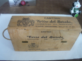 Дървена опаковка от две бутилки вино “Terre del Barolo”., снимка 3