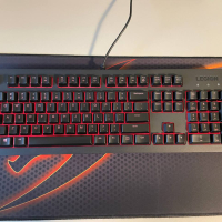 Lenovo Legion K300 RGB геймърска клавиатура, като нова, снимка 2 - Клавиатури и мишки - 44530876