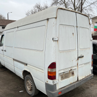 Mercedes Benz Sprinter 208D на части, снимка 4 - Бусове и автобуси - 36359304