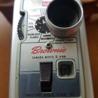 Камера Kodak Brownie 8mm, снимка 2 - Антикварни и старинни предмети - 41078887