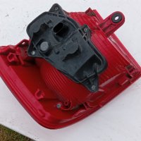 Ляв стоп за VW Touran (1T3) 2010-2015г. Hella. 1T0945095R. Дупка на стъклото. Вижда се на снимките. , снимка 8 - Части - 41026180