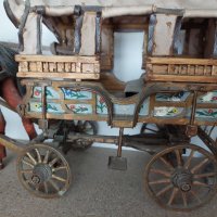 Стар макет на стара уестърн закрита каруца''Old Covered Wagon'', снимка 5 - Антикварни и старинни предмети - 41625640