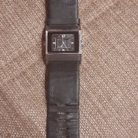 часовник Nike Women's Pink Oregon Series Square G Watch WA0051, снимка 3 - Дамски - 38832530