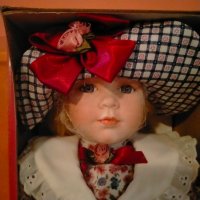 Порцеланова кукла Isabelle 45см Нова !, снимка 4 - Колекции - 42144713