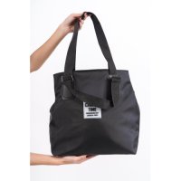 Спортно-елегантна дамска чанта за през рамо в стилен дизайн, снимка 3 - Чанти - 44399003