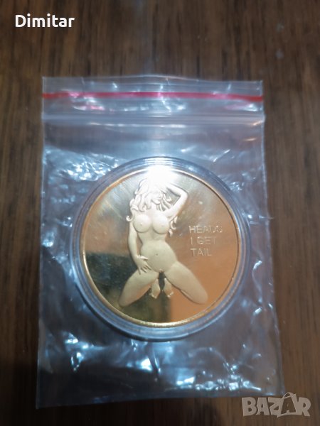 Плакет гола жена, снимка 1