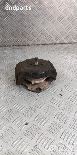 Тампон двигател Mitsubishi Pajero 3.2DiD 2002г.	, снимка 1