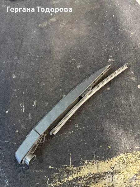 Clio 15г задна чистачка с рамо оригинална , снимка 1