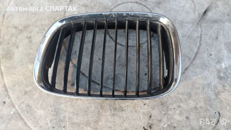 Предна дясна решетка за БМВ е39, снимка 1